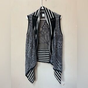 Vintage Lily by Firmiana Crochet Lace Vest Boho Striped Open Drape Large